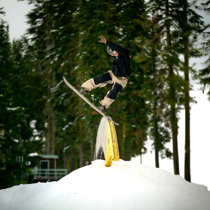 APEX 2 CERTIFIED SNOW W/ MIPS - MATTE BLACK