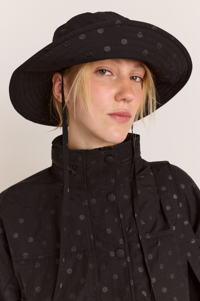 Athena Rainhat - Black Spot