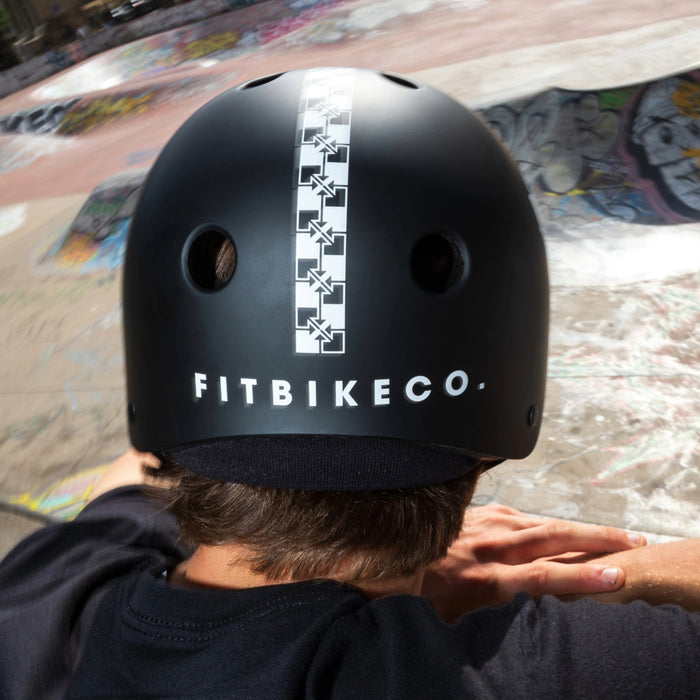 LOW PRO Certified Helmet - FIT CHECKERED SIGNATURE EDITION - MATTE BLACK