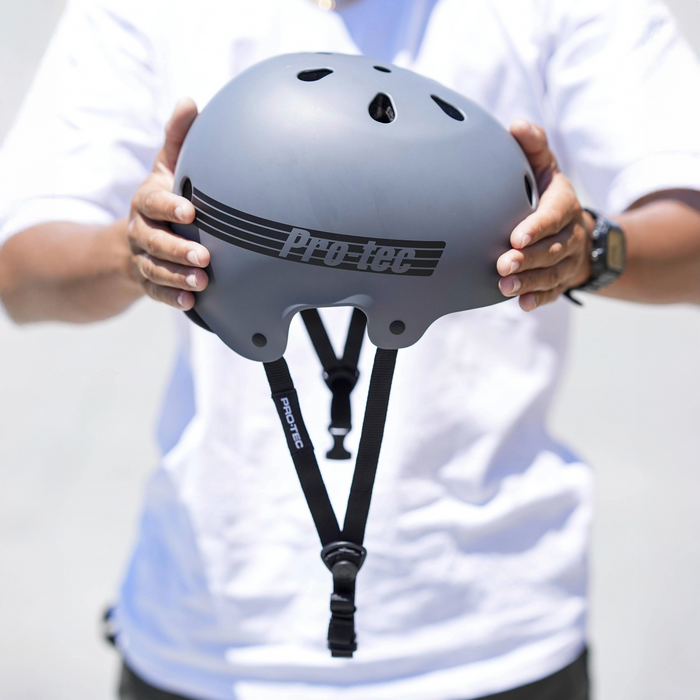 OLD SCHOOL LOW PRO HELMET - MATTE GREY (CERTIFIED)