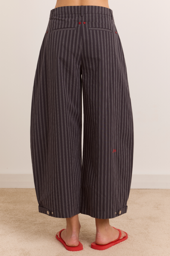 Safah Tailored Barrel Trouser - Charcoal
