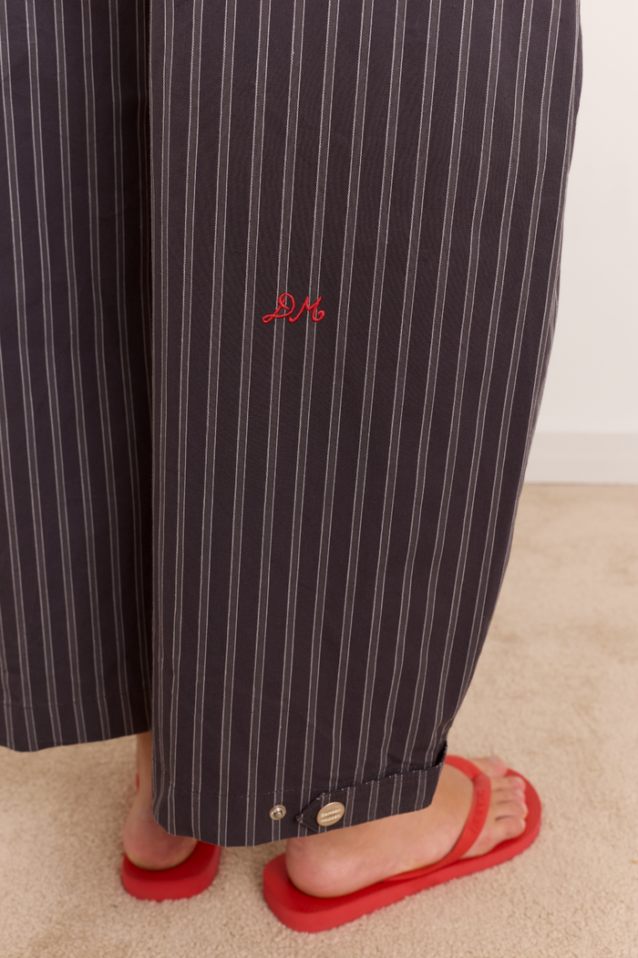 Safah Tailored Barrel Trouser - Charcoal